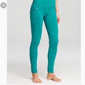 Oiselle Portman Moto leggings, medium